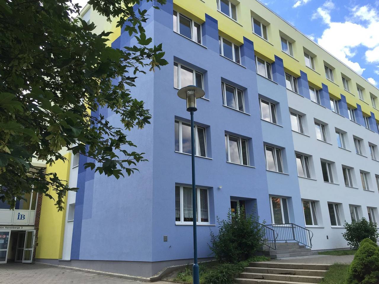 Internationales Gästehaus - Zwei-Vierbettzimmer mit Du/Wc in Jena, Saaleland