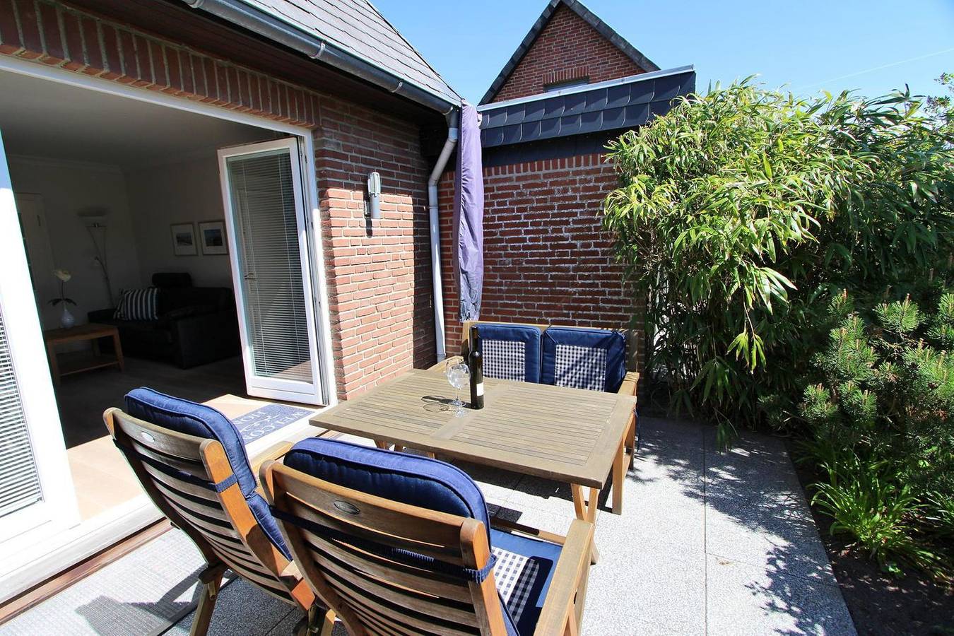 Ganze Wohnung, Stilvoll eingerichtetes Ferienappartement mit toller Süd-Terrasse in Wenningstedt, Sylt