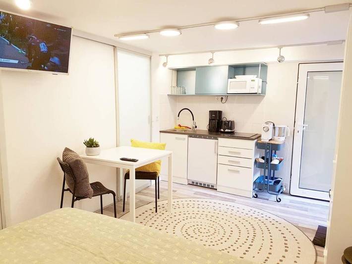 Ferienwohnung für 2 Personen, mit Terrasse und Garten in Sendling München - 2