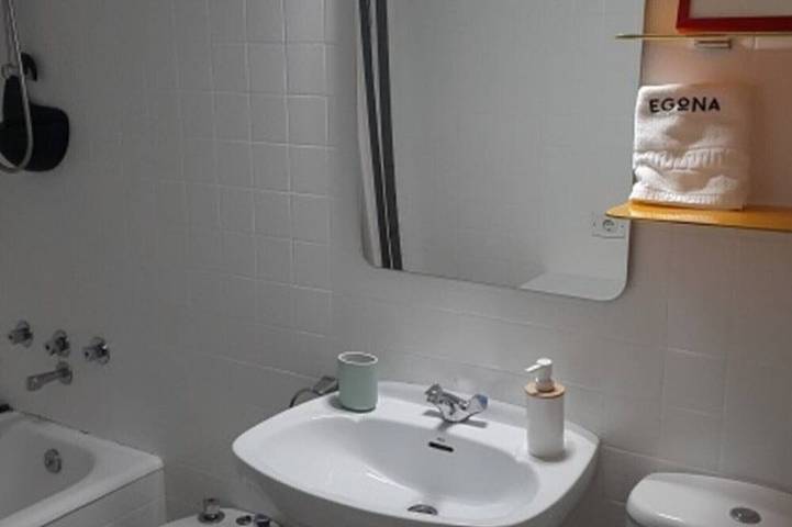 Apartamento entero, Apartamento Muskaria - Espectacular 1ª Línea Playa-piscina in Zarauzko hondartza (Zarautz), Zarauz