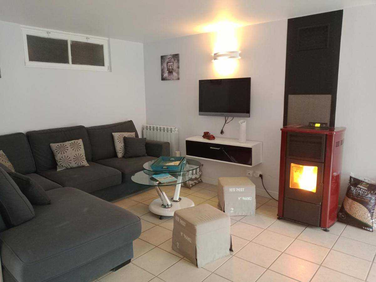 Three-Bedroom House in Saint-Pair-sur-Mer, Côte de la Déroute