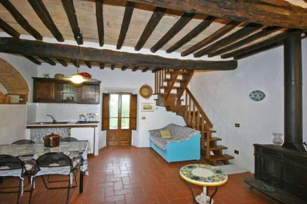 Casa in un villaggio tipico nel cuore del Chianti in Castellina in Chianti, Chianti