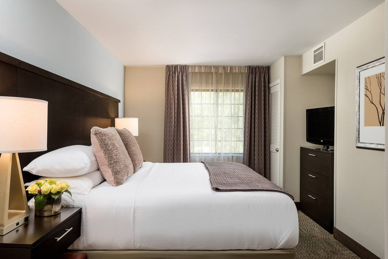 Entire apartment, Staybridge Chantilly Dulles Airport in Chantilly (Virginia), Fairfax County