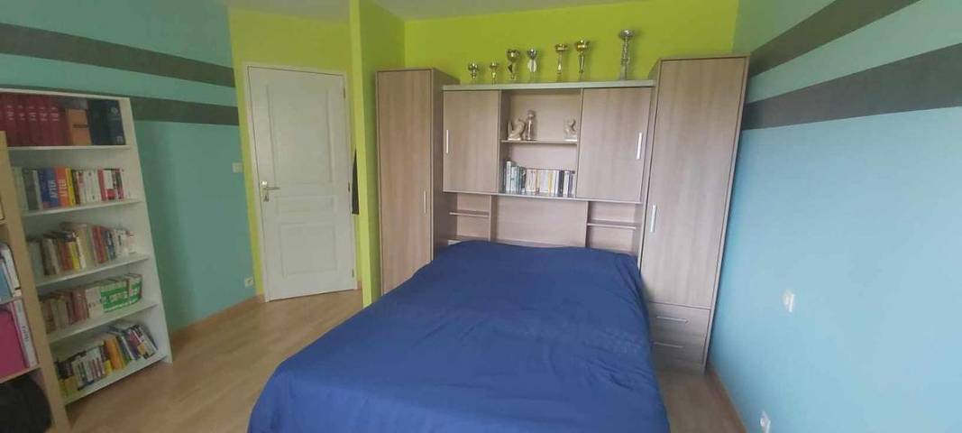 Gîte pour 2 personnes, avec Terrasse ainsi que Jardin et Vue à Vernoil-le-Fourrier