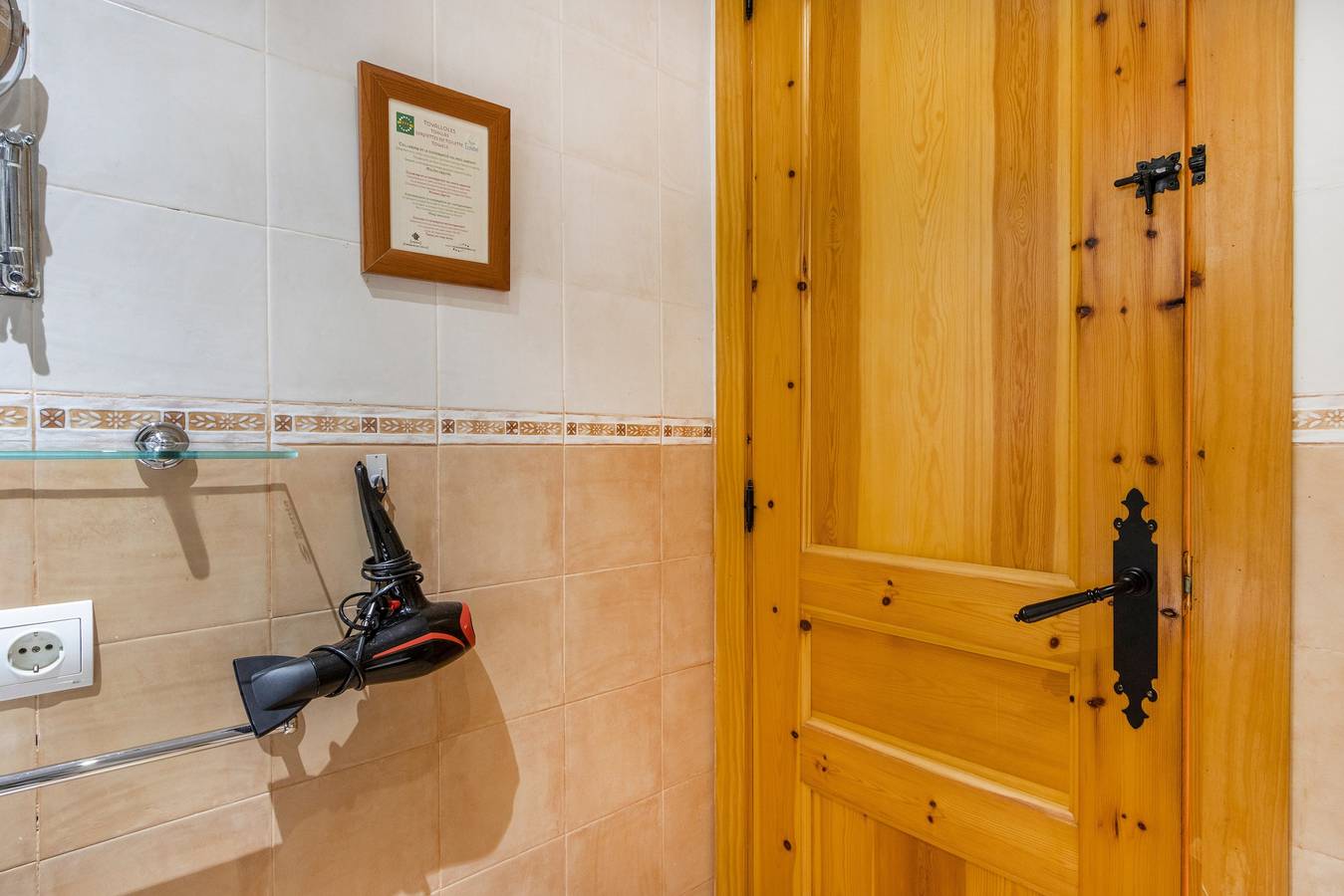 Kamer 'Habitación Doble' met Uitzicht op de Bergen, Wi-Fi en Airconditioning, foto 12