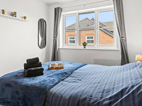 Cały apartament, Arosa Escape- Modern2 bed suite,Sleeps 5,Free Parking,Ps4,Kingbed,Wifi,Near Christies in Manchester, Greater Manchester