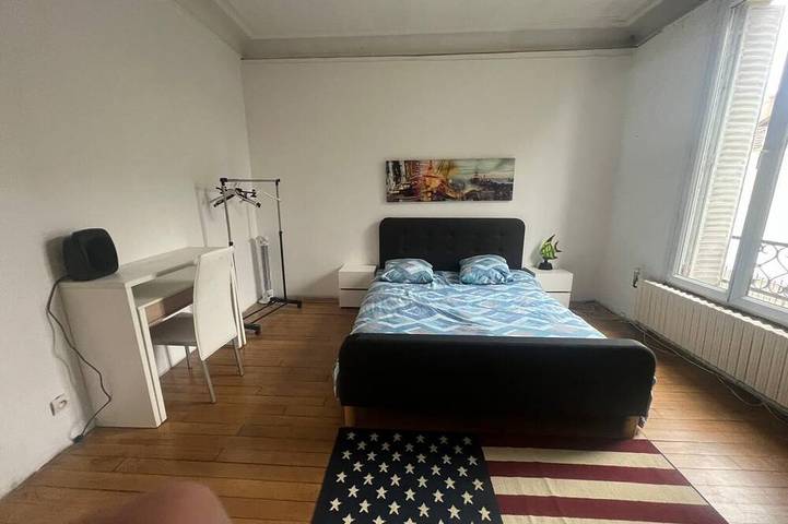 Large 250 m² house with secure private parking - Argenteuil, near Paris in Argenteuil, Val-d'Oise