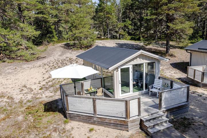 Hus för 2 Personer, med trädgård och pool i Hudiksvall