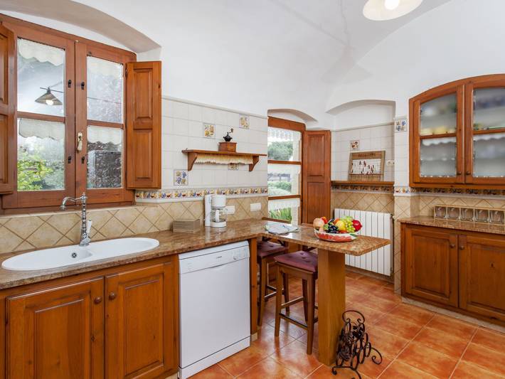 Location de vacances pour 8 personnes, avec jardin et piscine, animaux acceptés à Calonge - 4