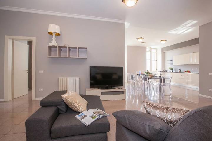 Gîte pour 6 personnes, avec balcon et vue sur le lac dans Menaggio - 4