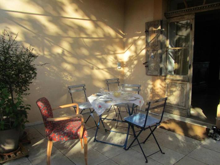 Chambre d’hôte pour 2 personnes, avec vue et jardin à Banne