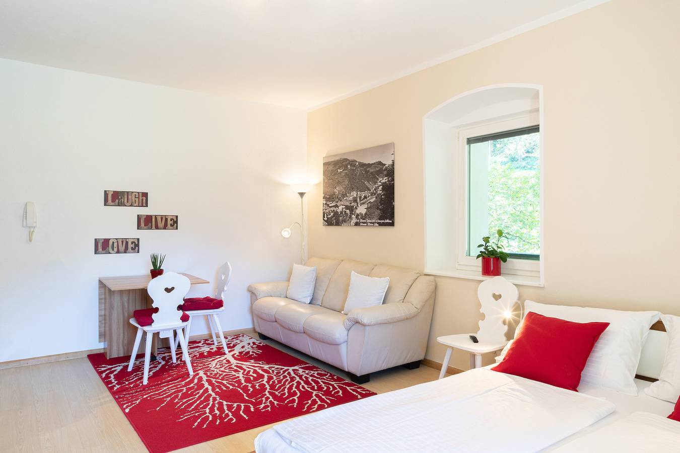 Ganze Wohnung, Ferienwohnung "Glunien Johann" mit Bergblick, Gemeinschaftspool und Wlan in Lajen, Dolomiti Superski