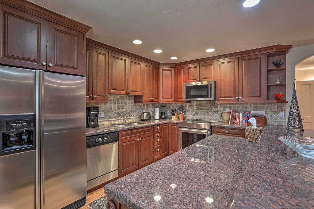 Ganze Wohnung, Updated Condo: Walk to Vail Village & Ski Shuttle! in Vail Ski Resort, Vail