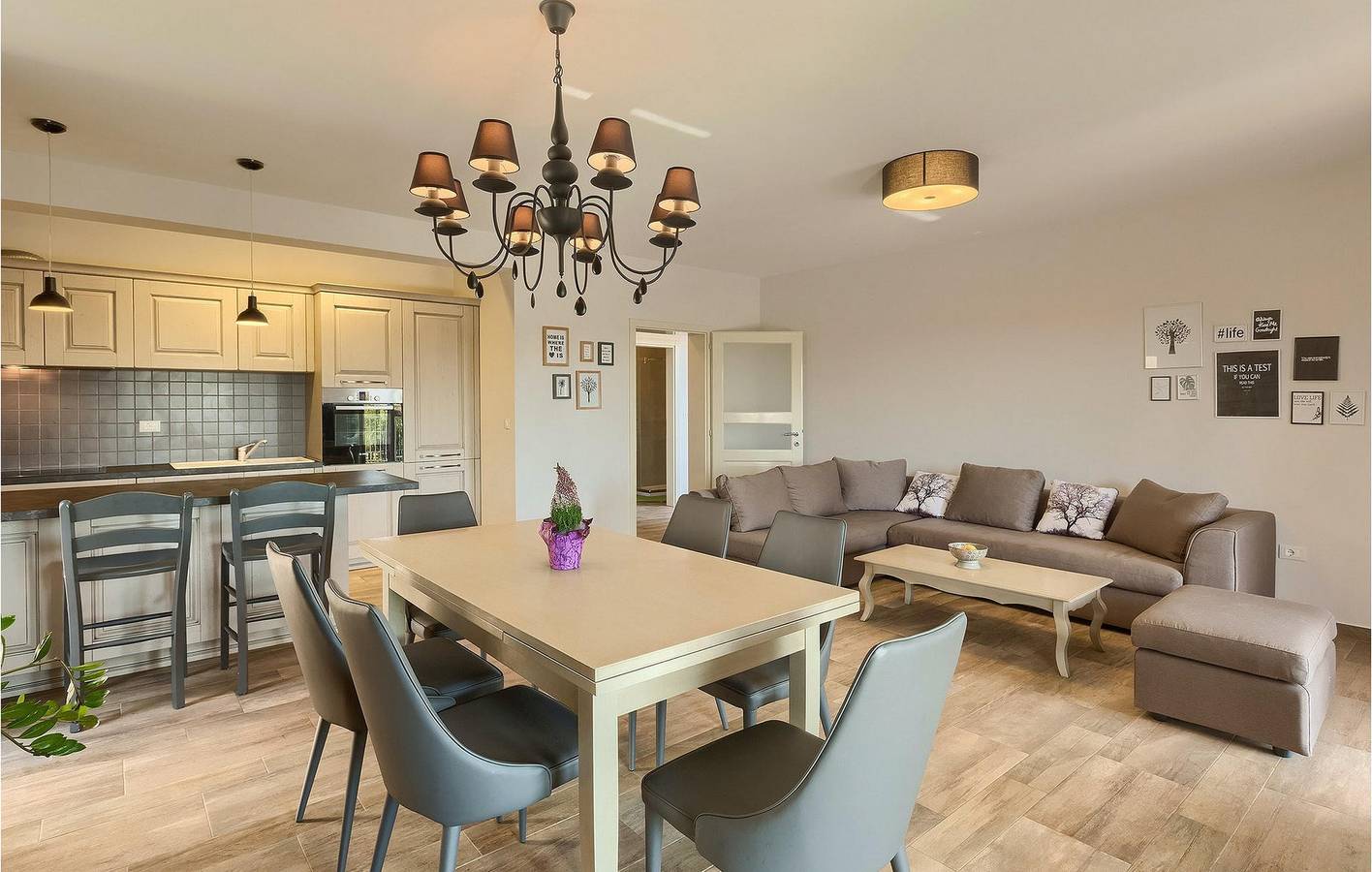 Charmant appartement avec piscine, à proximité d'un restaurant traditionnel et du centre-ville in Općina Kaštelir - Labinci, Région de Porec