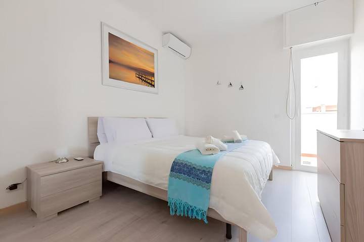 Villa per 9 persone, con panorama e giardino in Anzio