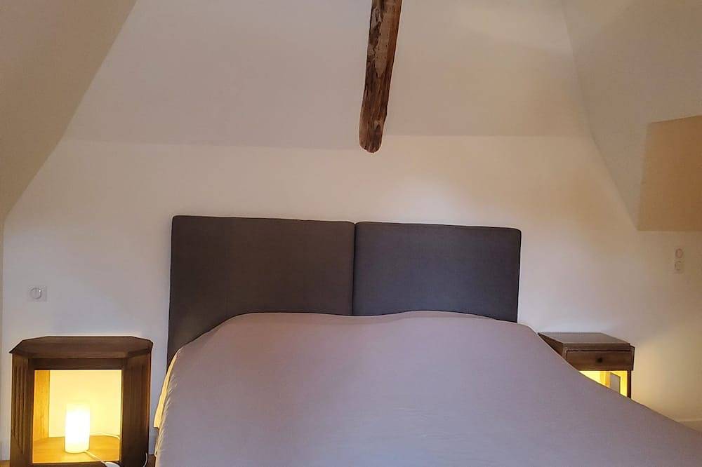 Ganze Wohnung, Logis des Tourelles, apartment for 4 people in Cognac, Charente