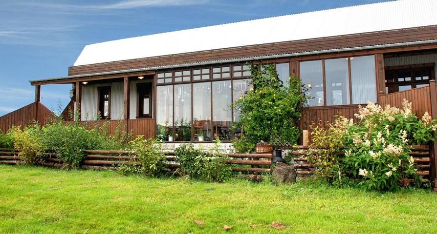 B&b per 2 persone, con Terrazza e Idromassaggio nonché Giardino in Islanda