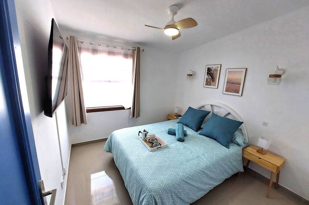 Detached villa with terrace and barbecue, very close to the beach in Abades, Arico