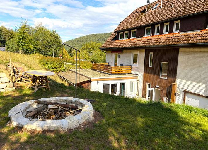 Gästehaus Waldruhe - Ferienhaus, ca. 400 qm, Grundstück ca. 1500 qm, 11 Schlafzimmer, max. 30 Personen in Enzklösterle, Northern Black Forest