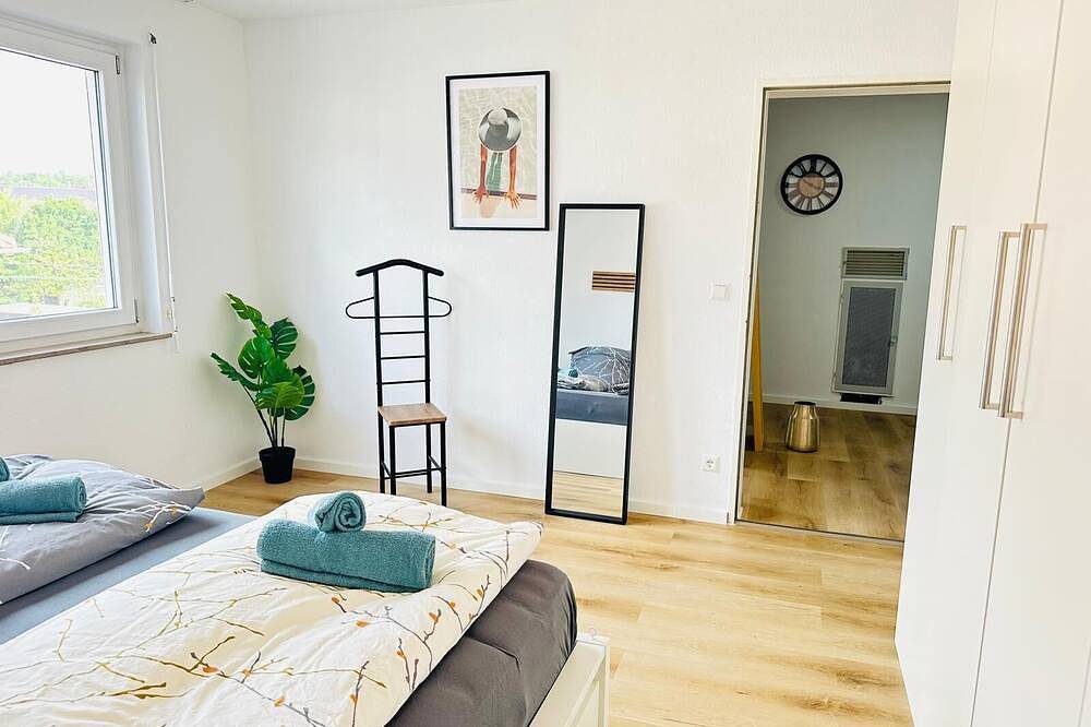 Ganze Wohnung, Stylisches Appartement mit Sonnenterrasse in Heilbronn, Kurpfalz