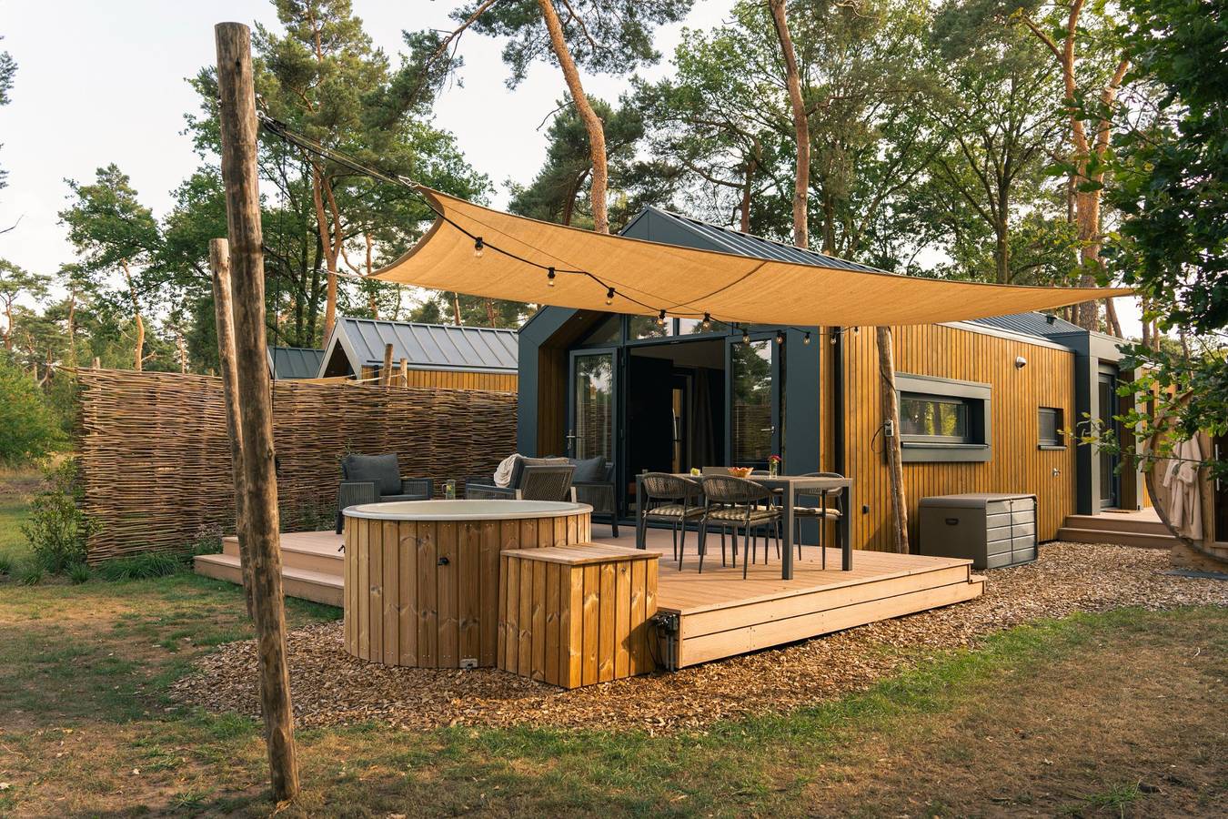 Hofparken De Bergvennen — Wald-Lodge mit Hot Tub & Sauna | 4 Pers. in Twente