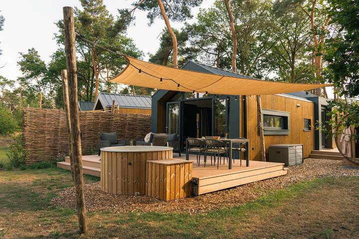 Hofparken De Bergvennen — Wald-Lodge mit Hot Tub & Sauna | 4 Pers. in Twente