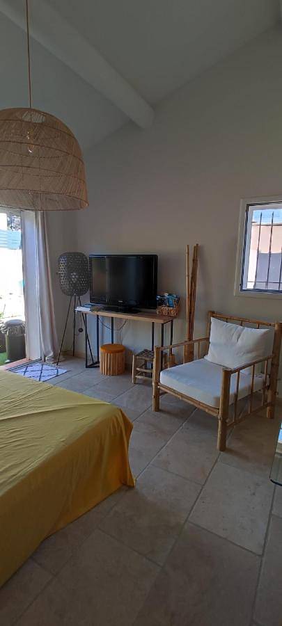 Double Room with Private Bathroom in La Ciotat, Région de Marseille