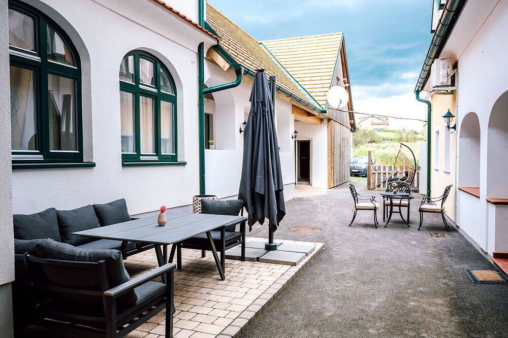 Ganze Wohnung, Dasweinbergblick - Landhaus dasthomas in Jennersdorf, Bezirk Jennersdorf