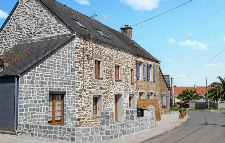 Location de vacances pour 9 personnes, avec terrasse et jardin à Quettehou - 2