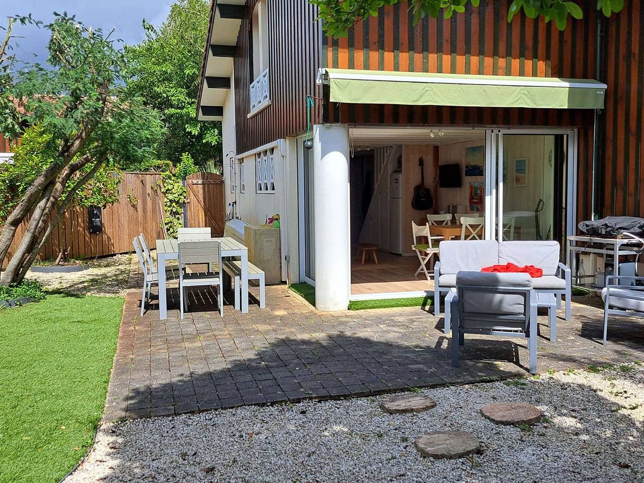 Maison de vacances climatisée avec Jacuzzi proche du Lac in Biscarrosse, Côte d’Argent