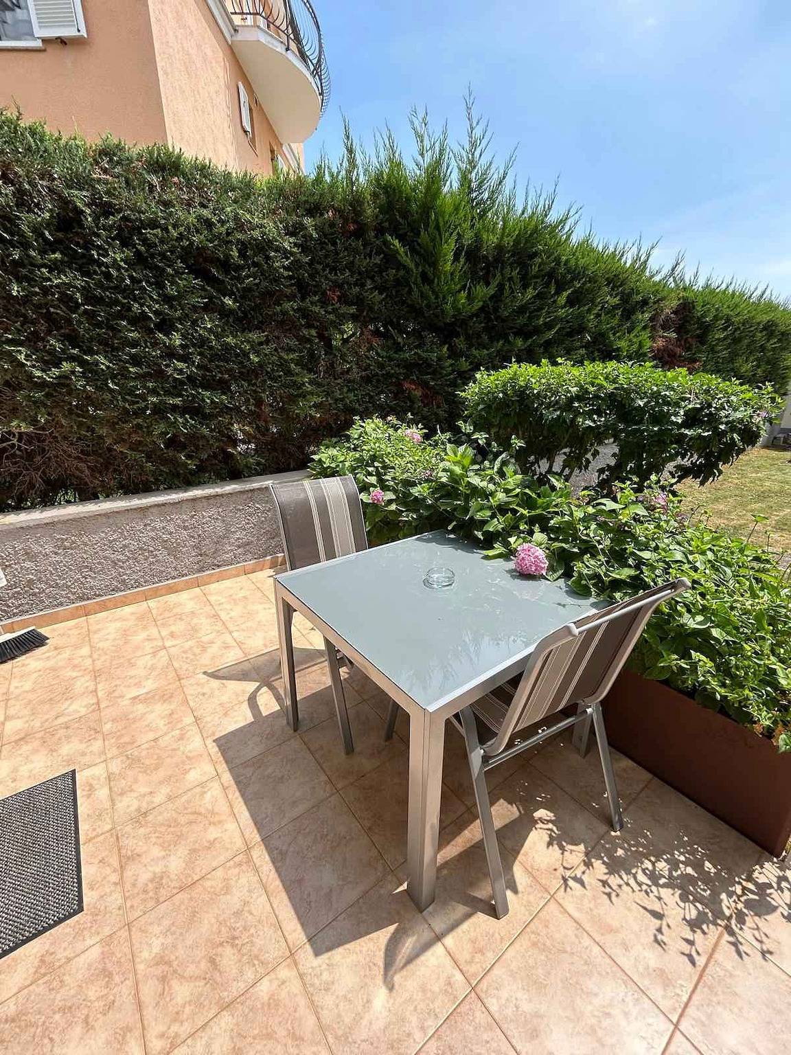 Appartement de vacances entier, Appartement de vacances dans un environnement calme avec jardin  in Medulin, Pula-Medulin