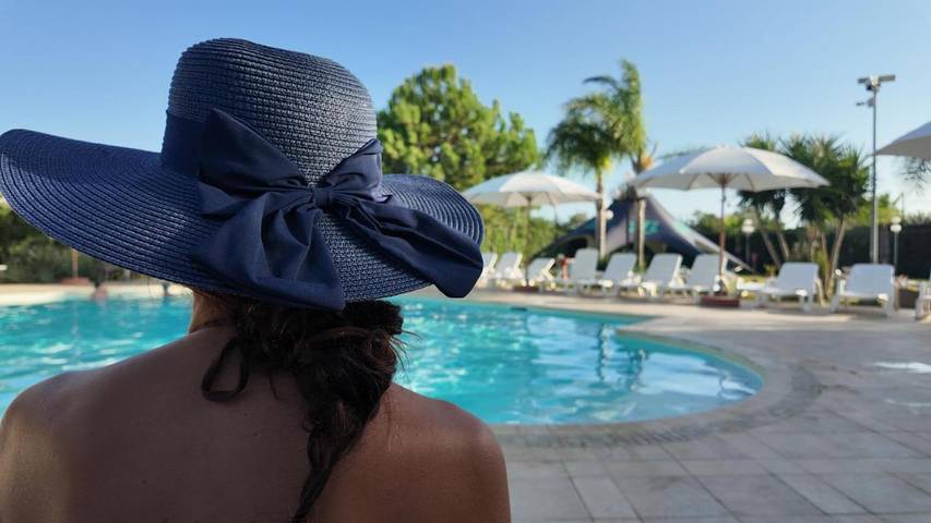 Glamping per 3 persone, con giardino e piscina in Sicilia