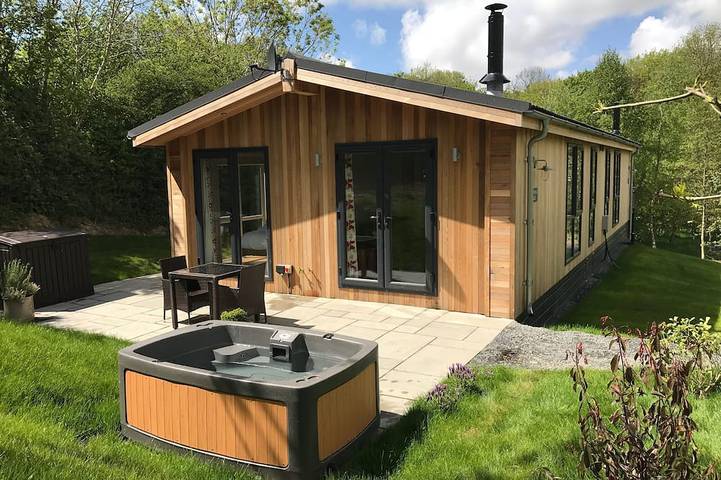 Cottage for 2 people, with garden and hot tub in the Lake District