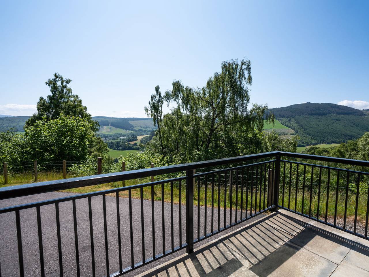 Achmony Secluded Westend in Highlands