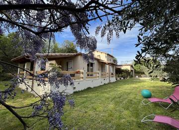 Cottage pour 10 personnes, avec piscine ainsi que jardin et terrasse à Chamborigaud