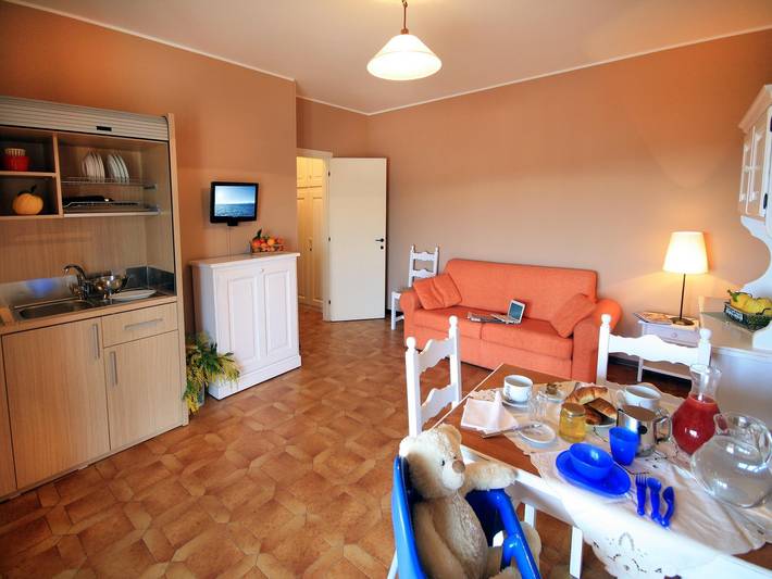 Appartamento intero, Appartamento per vacanze a San Bartolomeo al Mare in San Bartolomeo al Mare (Città), San Bartolomeo al Mare