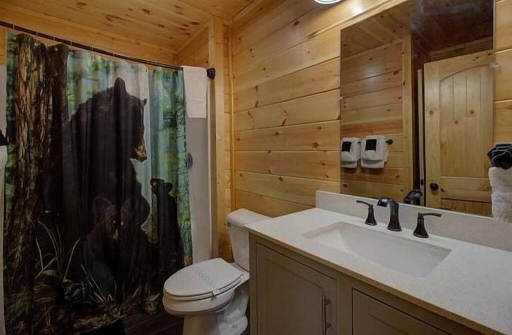 Close To Pigeon Forge Attractions/ Seasonal Outdoor Pool/ Perfect For Families! in Pigeon Forge, Sevier County