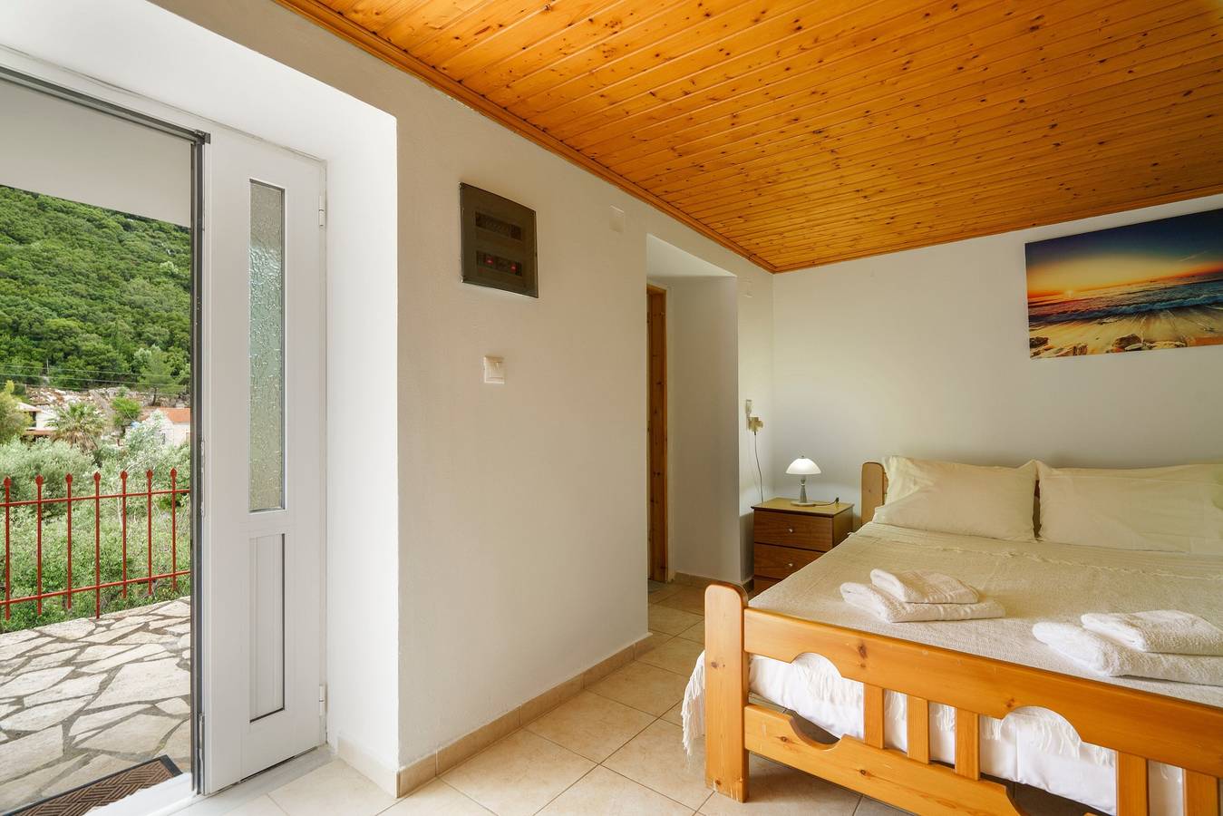 Casa Vacanze 'Studio Liana' con Terrazza Privata, Wi-Fi e Aria Condizionata in Frikes, Itaca