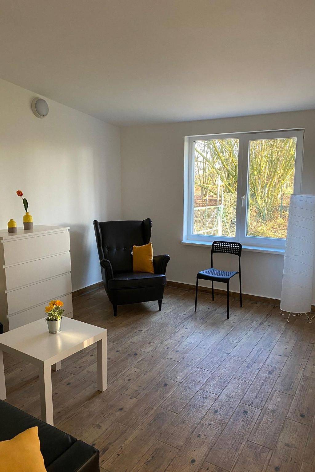 Ganze Wohnung, Mit Terrasse und kleinem Garten in Geestland, Cuxland