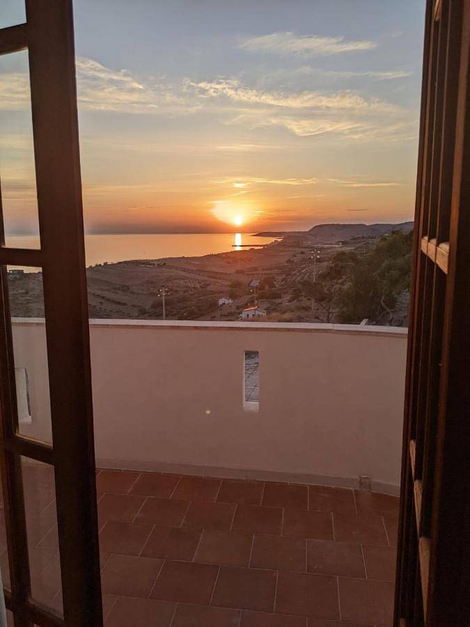 B&b per 2 persone, con terrazza e giardino nonché panorama in Realmonte