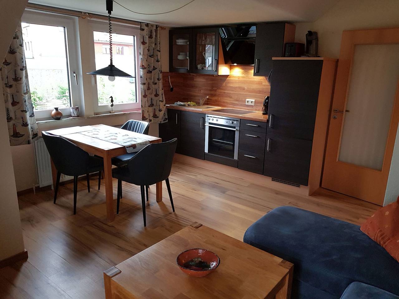 Ganze Ferienwohnung, Ferienwohnungen Tenge - Fw Wohnung Og links - Am Südring 1 in Hooksiel, Wangerland