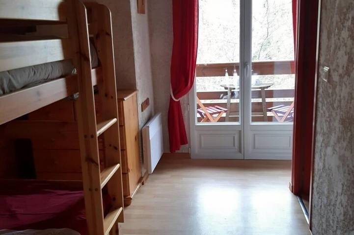 Chalet pour 7 personnes, avec jardin et balcon dans Gourette - 2