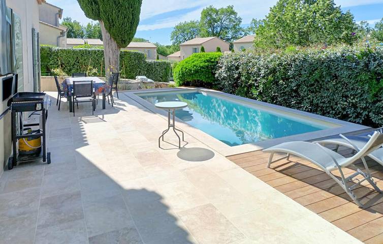 Location de vacances pour 6 personnes, avec terrasse à Saint-Rémy-de-Provence - 2