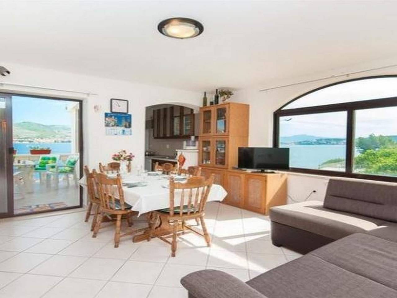 Apartament Wakacyjny dla 6 osoby w Okrug Donji, Żupania splicko-dalmatyńska