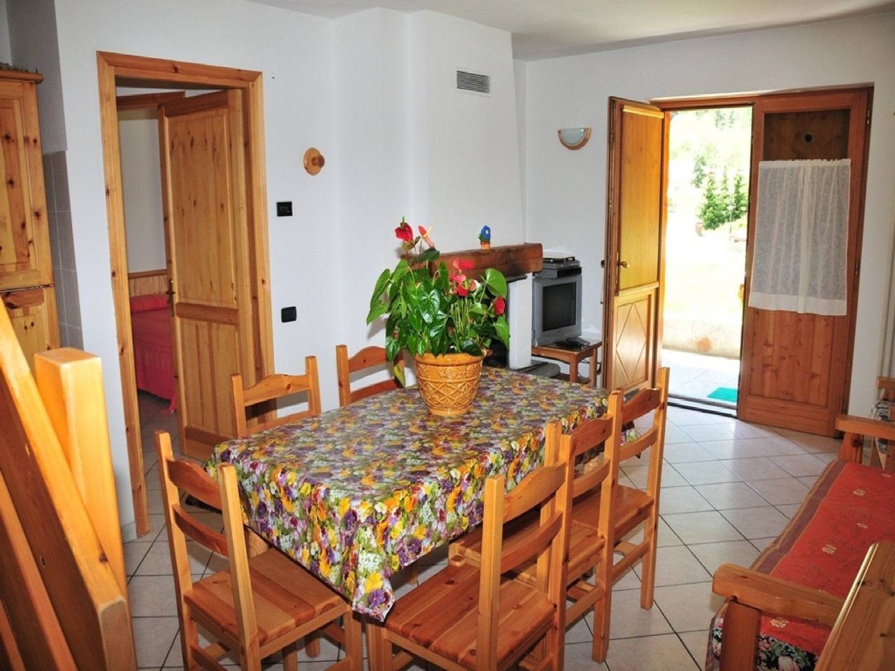 Appartement entier, Escapade en montagne avec animaux de compagnie in Località Filey, Antey-Saint-André