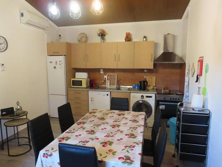 Location de vacances pour 6 personnes, avec jardin ainsi que vue et piscine, animaux acceptés dans Avis - 2