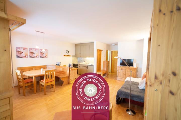 Ferienwohnung für 4 Personen, mit Terrasse in Ardez