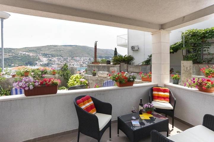 Ferienwohnung für 4 Personen, mit Balkon/Terrasse in Dubrovnik