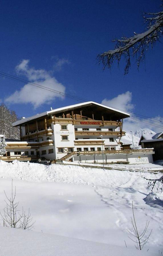 Hôtel pour 3 personnes, avec sauna ainsi que balcon et vue