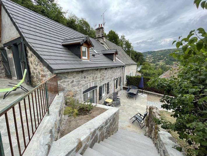 Maison de vacances pour 8 personnes, avec Terrasse ainsi que Jardin et Vue dans Cascade de Chambeuil